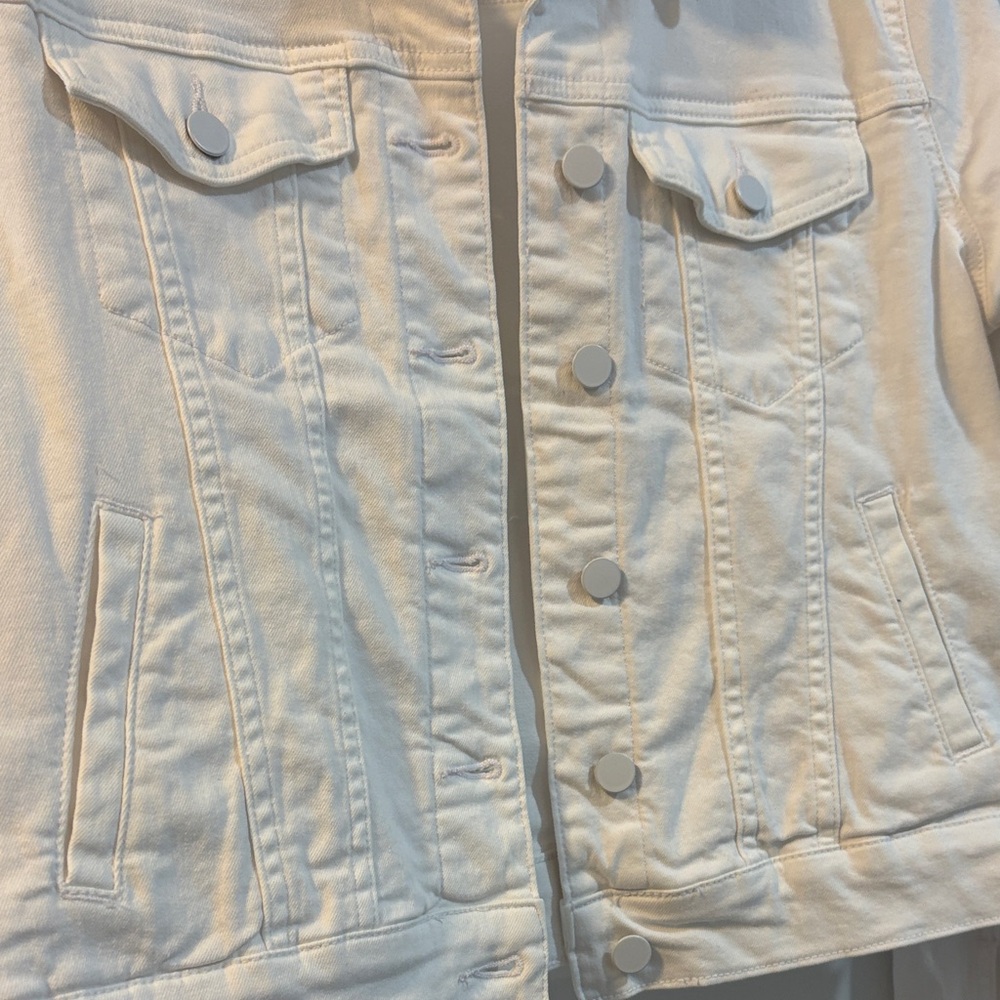 Kut from the Kloth Women's Crisp White Jean Jacket - Picture 8 of 8